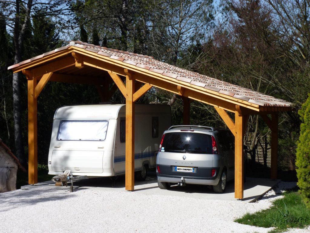 abri camping-car et voiture