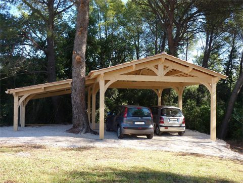 3 manières d'habiller votre extérieur avec un abri voiture - Déco Charpente