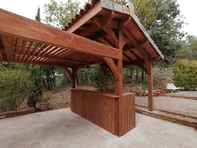 Le bar pergola 2 Imaginez une pergola en bois chez vous à L'Union