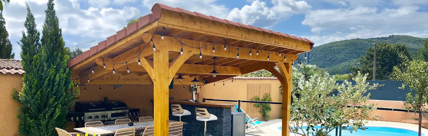 Votre pool house en bois à votre image à Grenoble avec Déco Charpente
